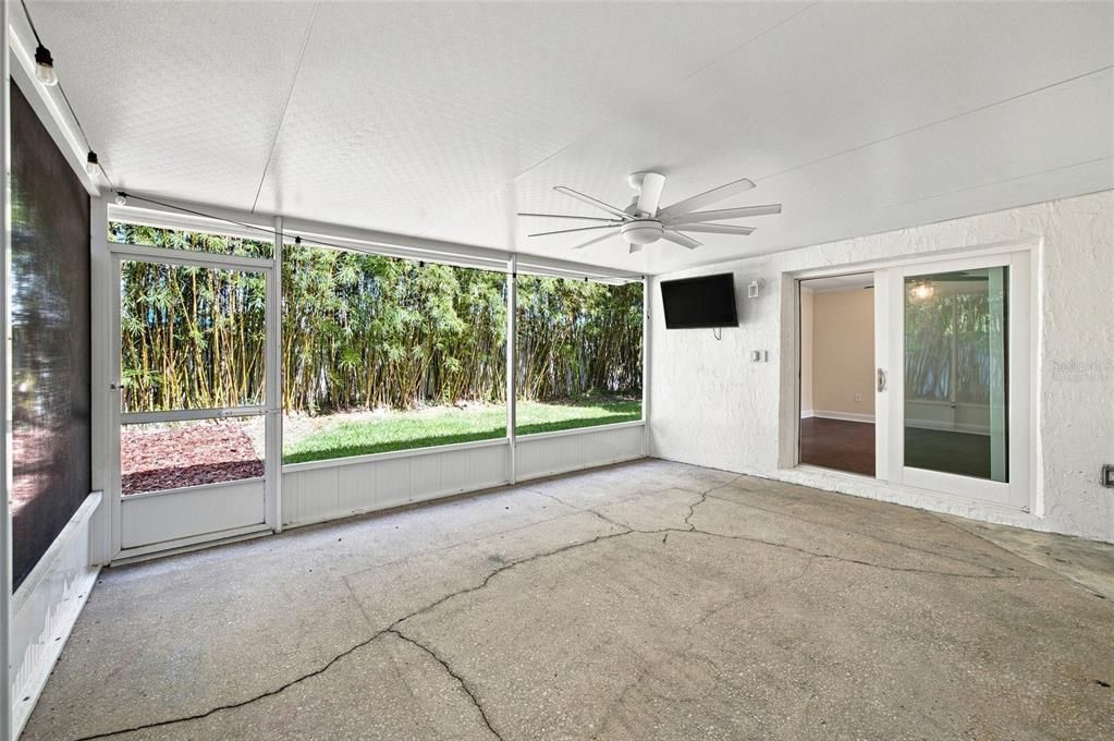 Activo con contrato: $335,000 (2 camas, 2 baños, 1237 Pies cuadrados)