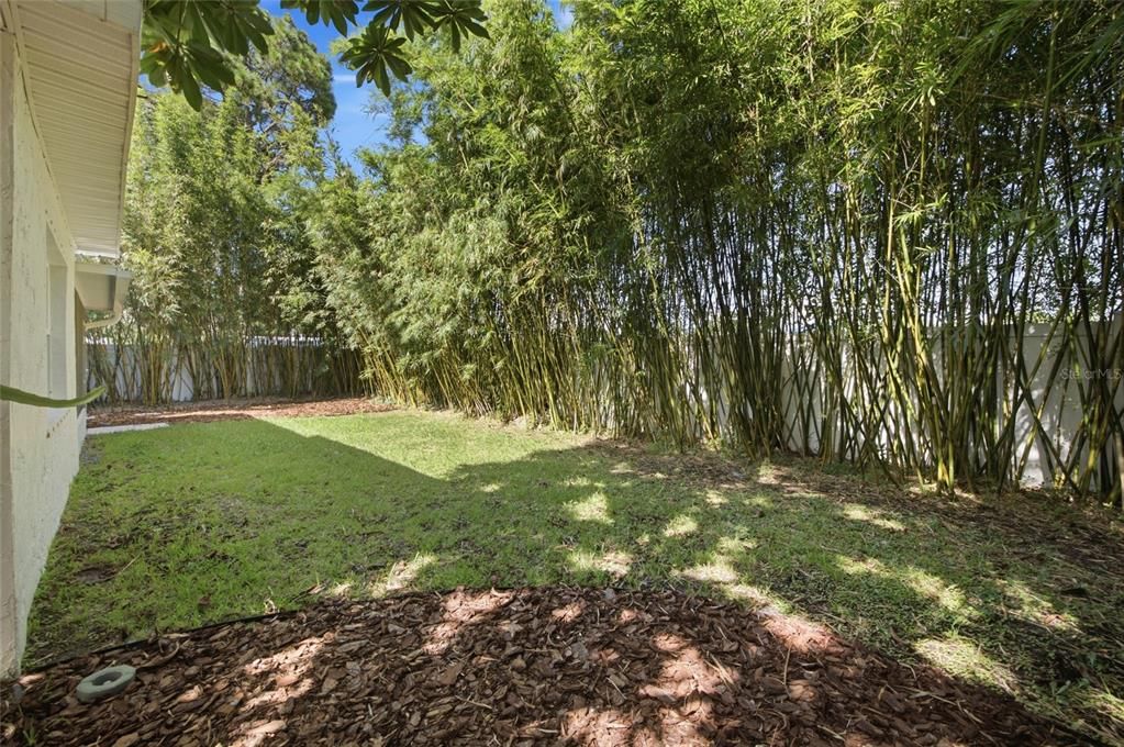 Activo con contrato: $335,000 (2 camas, 2 baños, 1237 Pies cuadrados)