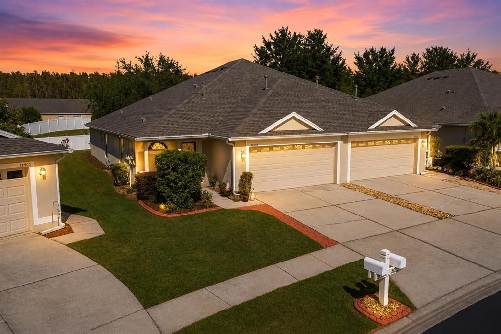 For Sale: $289,900 (3 beds, 2 baths, 1626 Square Feet)