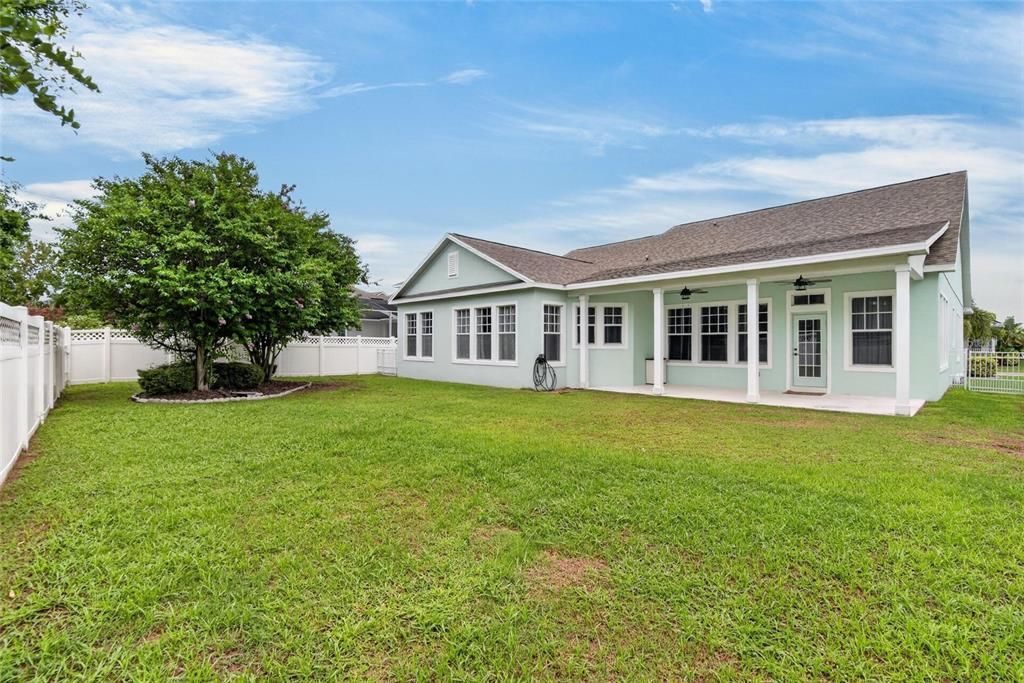 For Sale: $600,000 (4 beds, 3 baths, 3167 Square Feet)