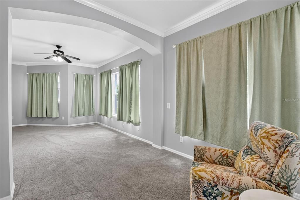 For Sale: $600,000 (4 beds, 3 baths, 3167 Square Feet)