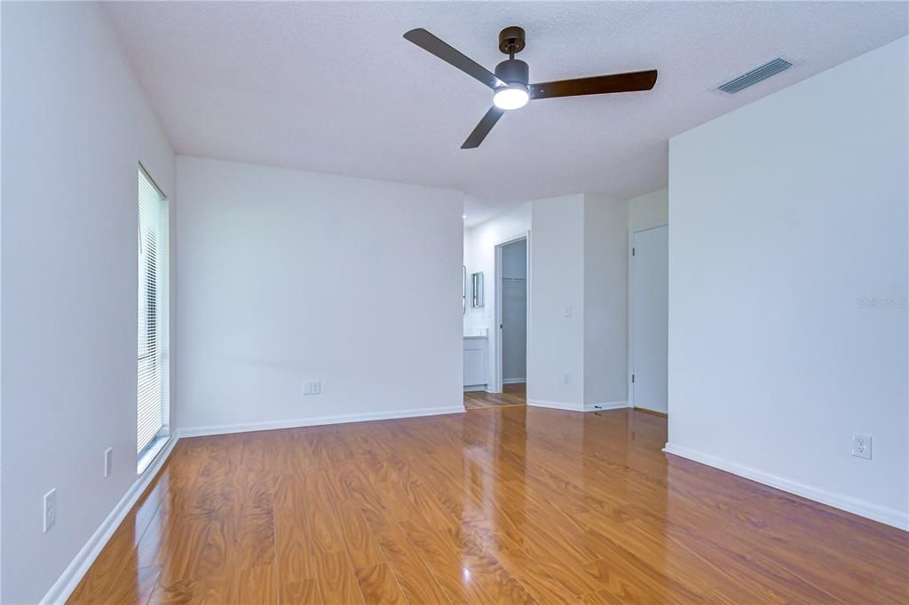 For Sale: $449,500 (3 beds, 2 baths, 1651 Square Feet)