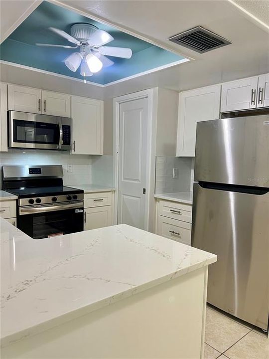 For Rent: $2,200 (2 beds, 2 baths, 1330 Square Feet)