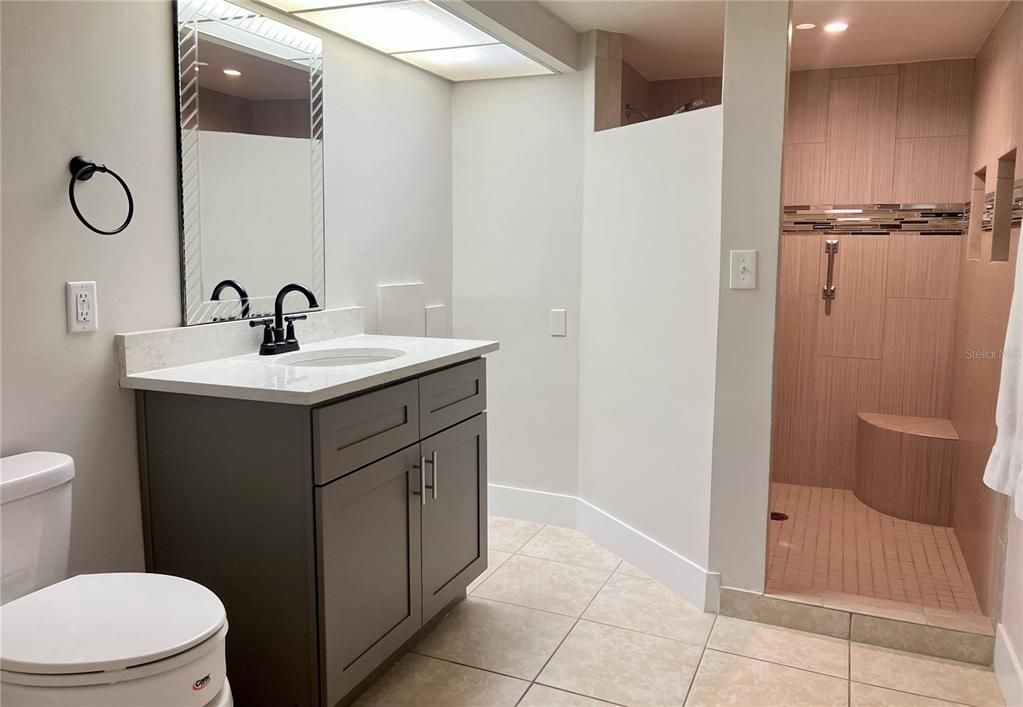 For Rent: $2,200 (2 beds, 2 baths, 1330 Square Feet)