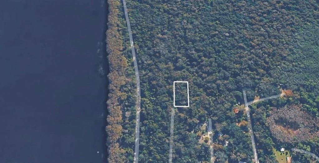 待售: $4,500 (0.17 acres)