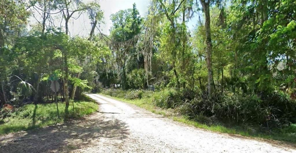 待售: $4,500 (0.17 acres)