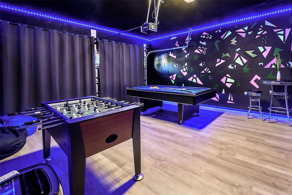 В аренду: $4,500 (8 спален, 6 ванн, 4041 Квадратных фут)