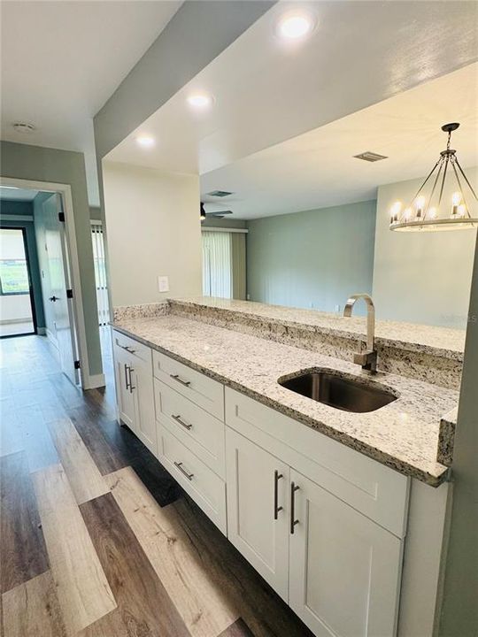 Active With Contract: $2,195 (2 beds, 2 baths, 1250 Square Feet)