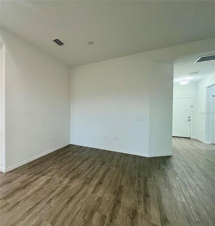 En Venta: $325,000 (3 camas, 2 baños, 1691 Pies cuadrados)