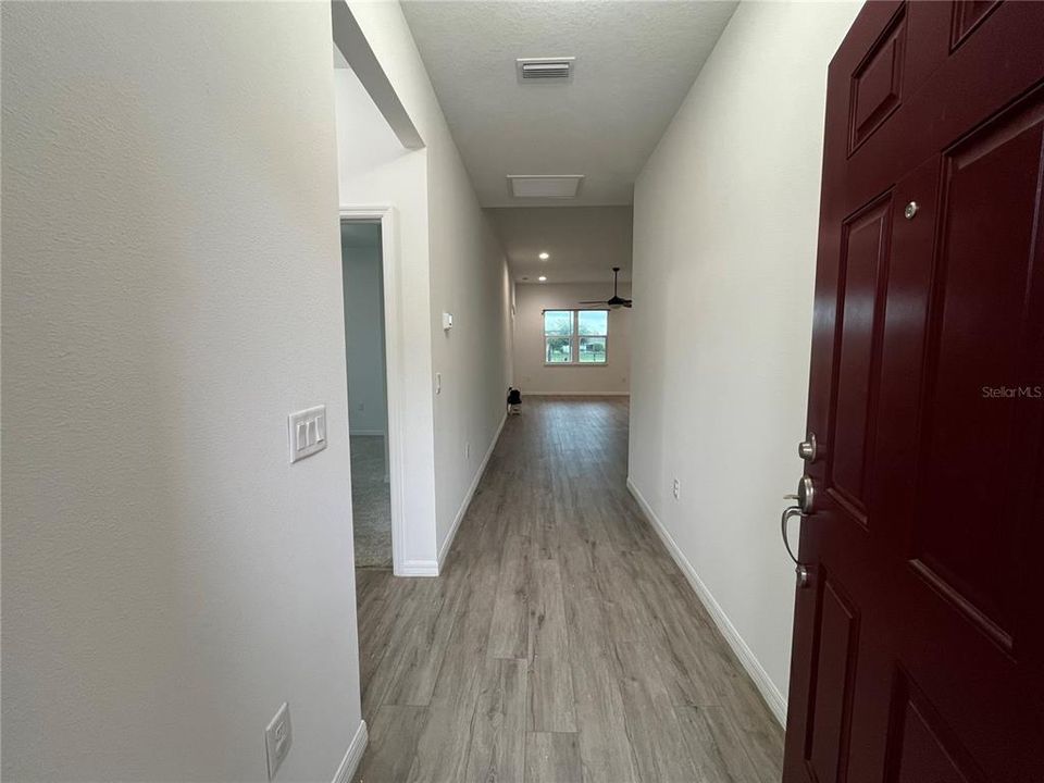 En Venta: $325,000 (3 camas, 2 baños, 1691 Pies cuadrados)