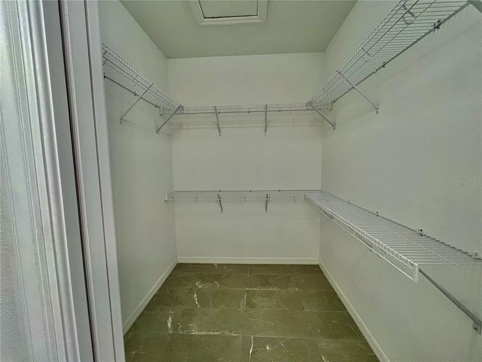 En Venta: $325,000 (3 camas, 2 baños, 1691 Pies cuadrados)