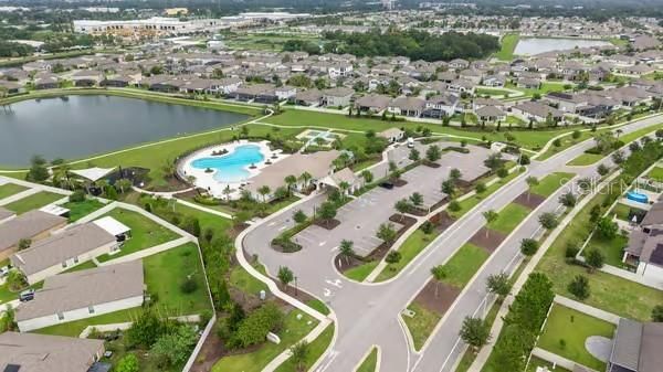 Active With Contract: $305,000 (3 beds, 2 baths, 1540 Square Feet)