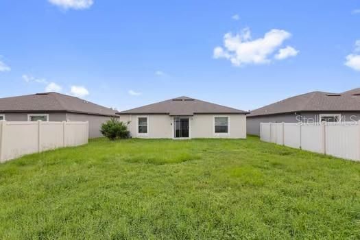 Active With Contract: $305,000 (3 beds, 2 baths, 1540 Square Feet)