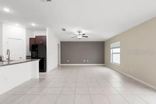 Active With Contract: $305,000 (3 beds, 2 baths, 1540 Square Feet)