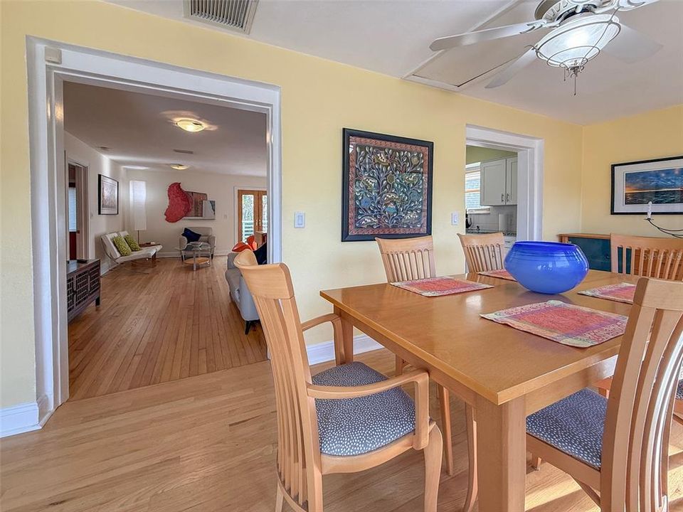 For Rent: $4,900 (3 beds, 3 baths, 2177 Square Feet)