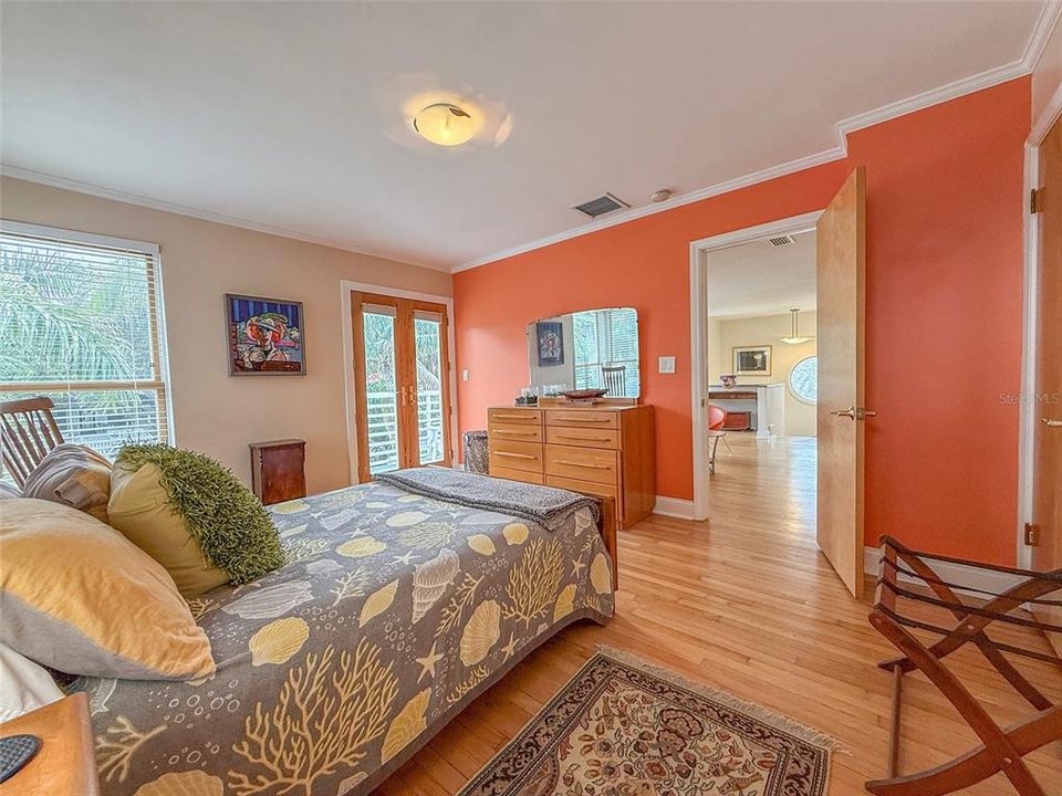 For Rent: $4,900 (3 beds, 3 baths, 2177 Square Feet)