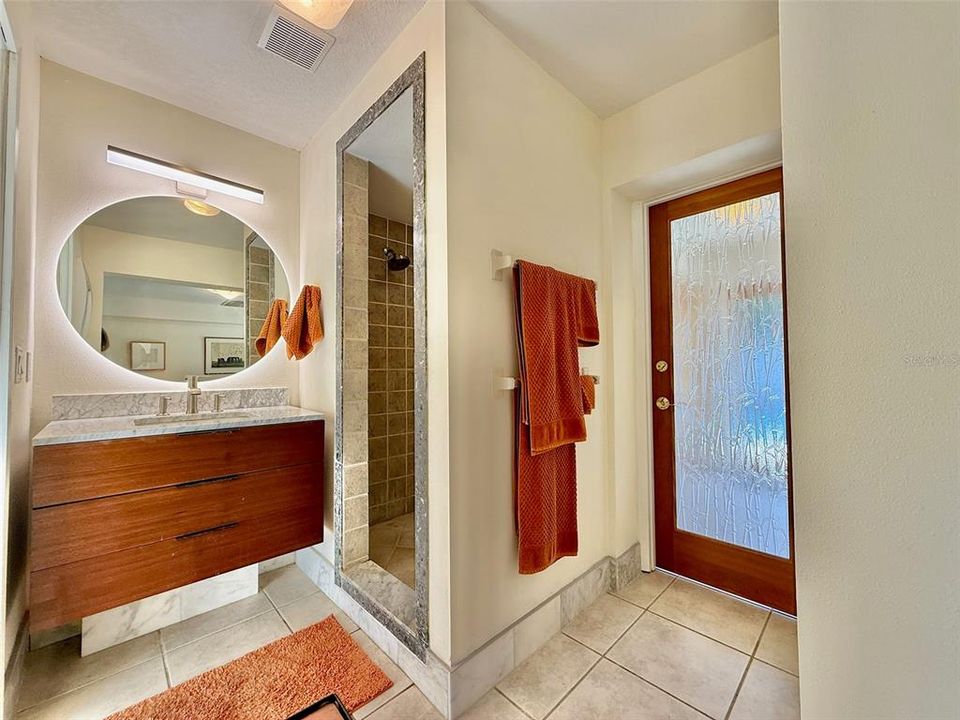 For Rent: $4,900 (3 beds, 3 baths, 2177 Square Feet)