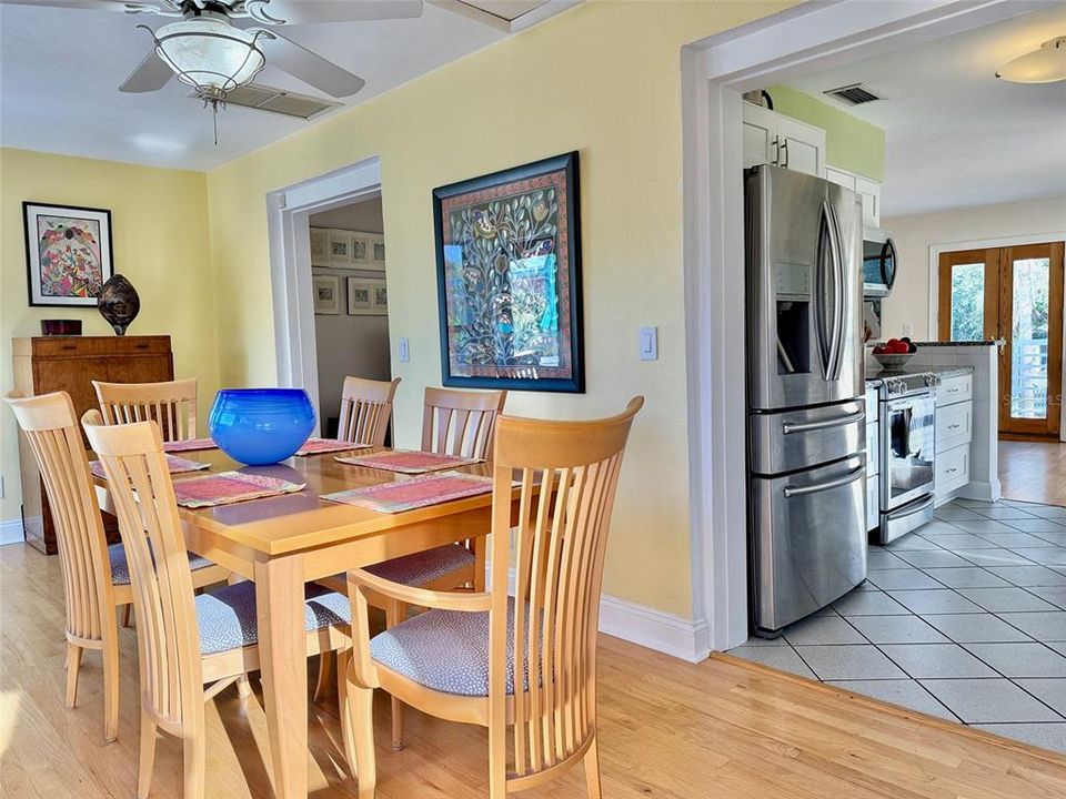 For Rent: $4,900 (3 beds, 3 baths, 2177 Square Feet)
