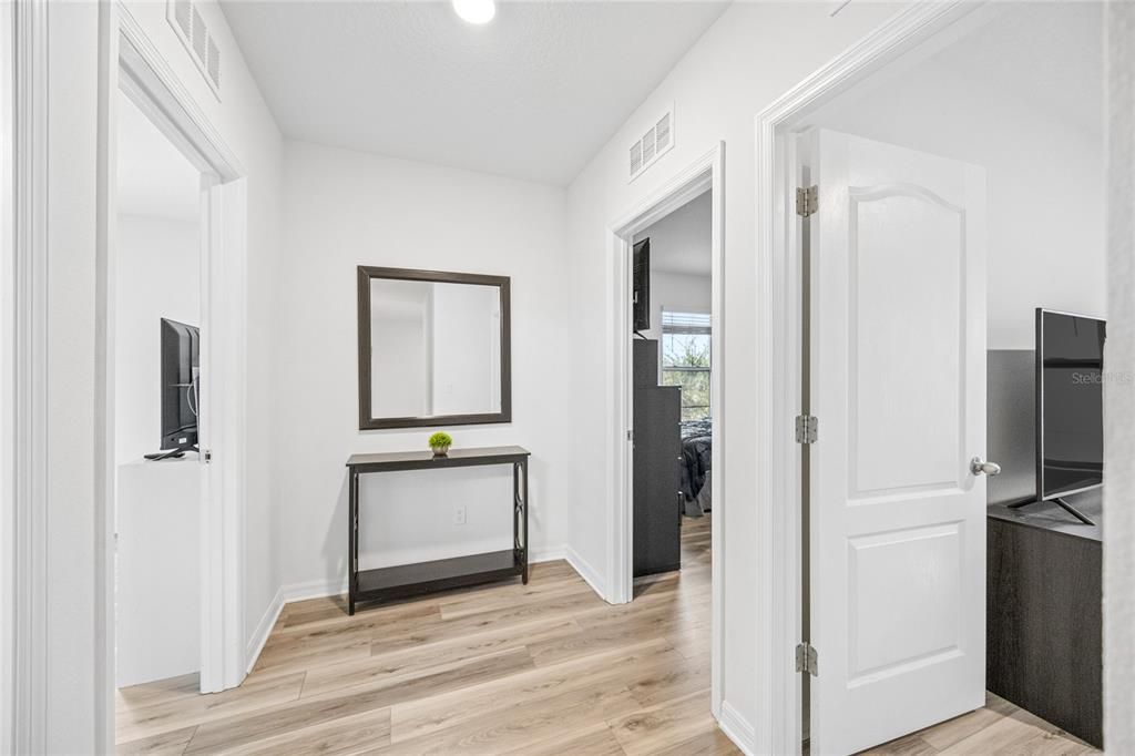 На продажу: $499,990 (5 спален, 3 ванн, 2447 Квадратных фут)