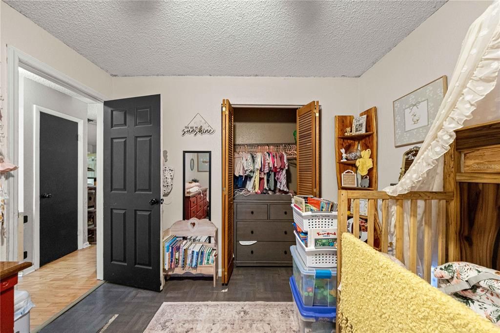For Sale: $195,000 (3 beds, 2 baths, 1176 Square Feet)