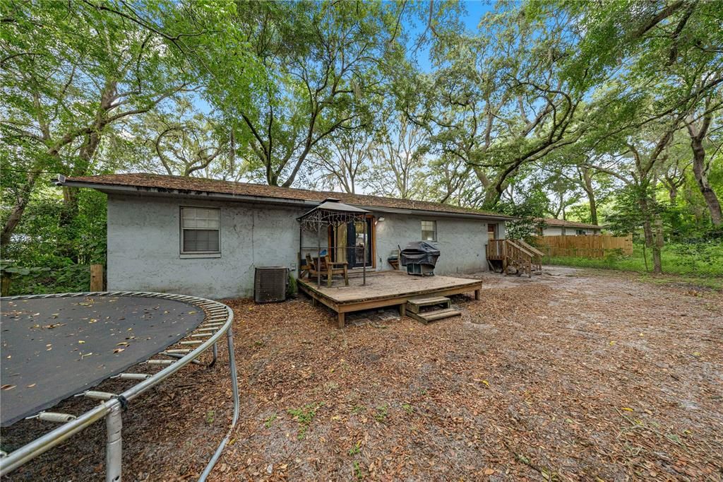 For Sale: $195,000 (3 beds, 2 baths, 1176 Square Feet)