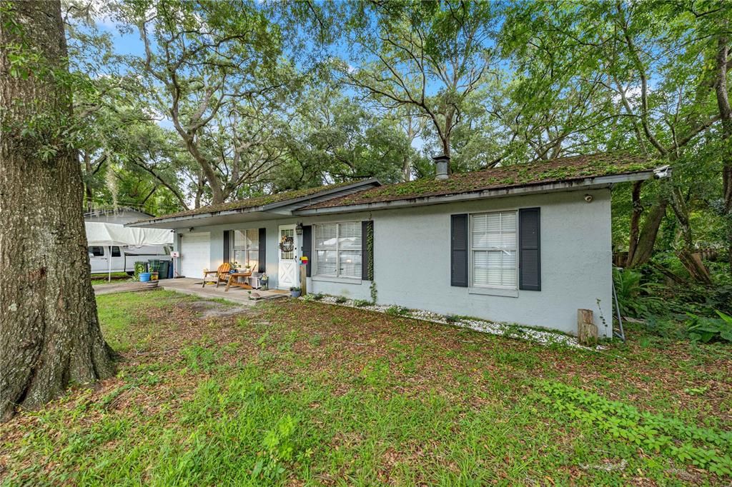 For Sale: $195,000 (3 beds, 2 baths, 1176 Square Feet)