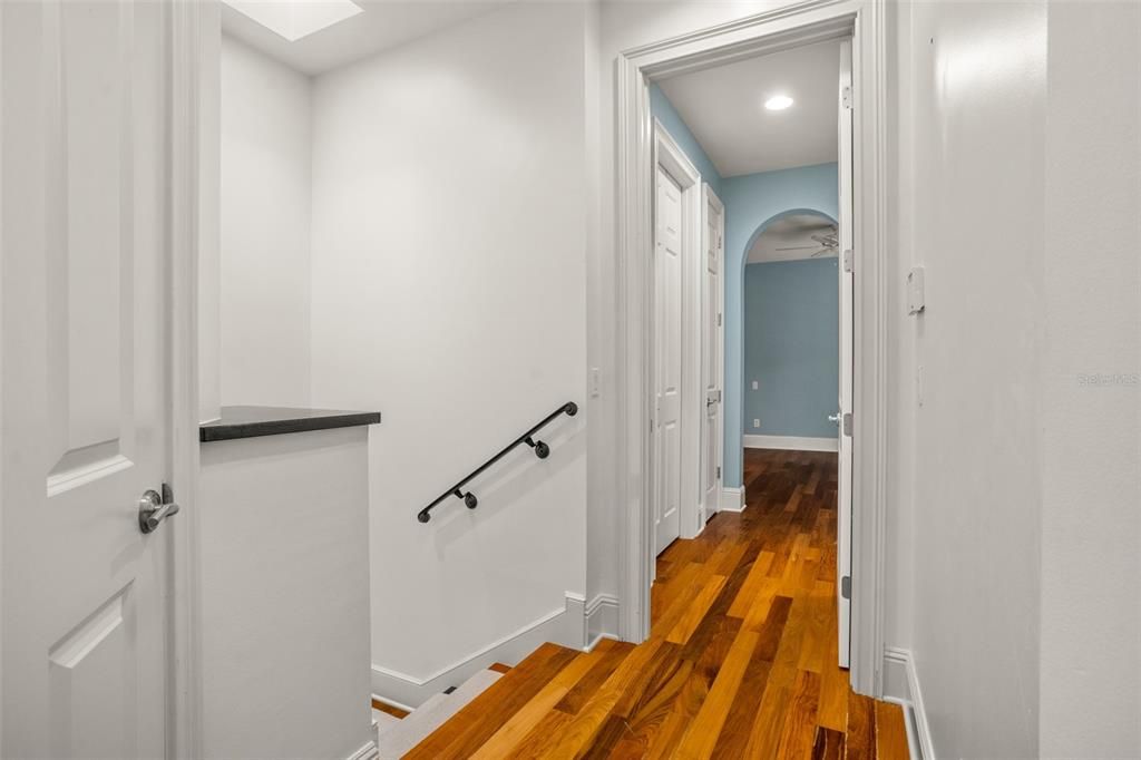 For Rent: $6,300 (3 beds, 3 baths, 2434 Square Feet)