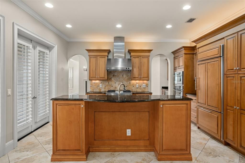 For Rent: $6,300 (3 beds, 3 baths, 2434 Square Feet)
