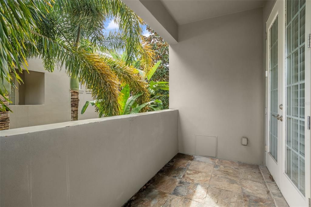 For Rent: $6,300 (3 beds, 3 baths, 2434 Square Feet)