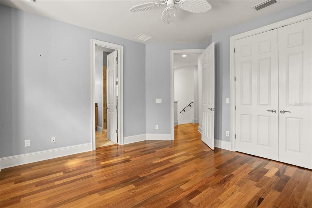 For Rent: $6,300 (3 beds, 3 baths, 2434 Square Feet)