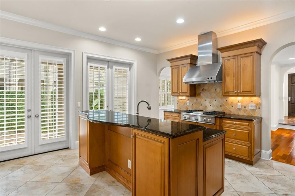 For Rent: $6,300 (3 beds, 3 baths, 2434 Square Feet)