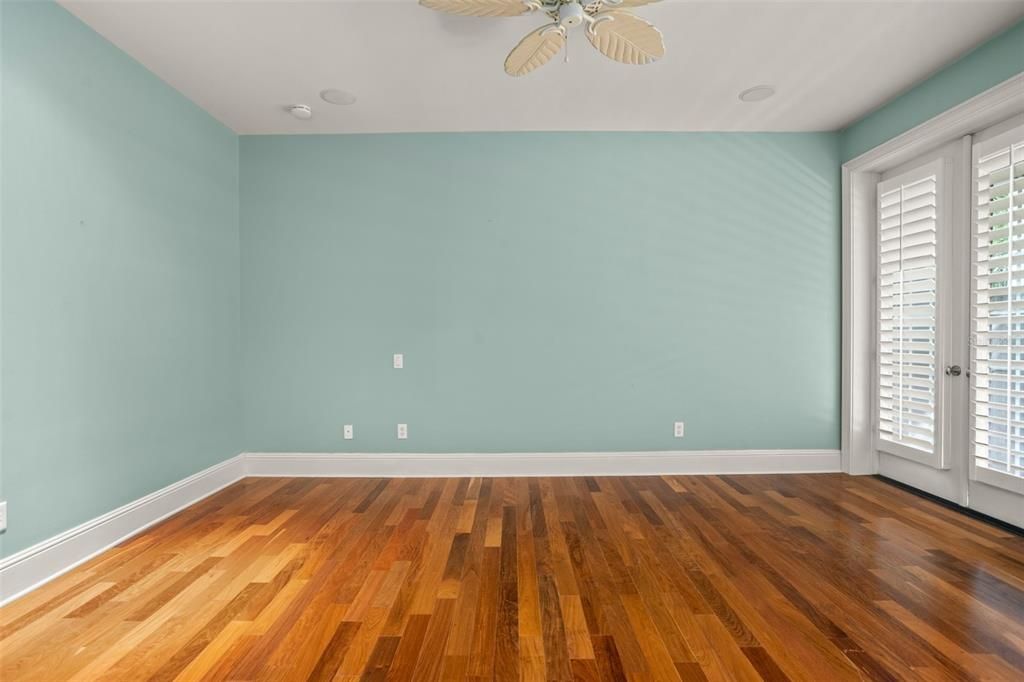 For Rent: $6,300 (3 beds, 3 baths, 2434 Square Feet)