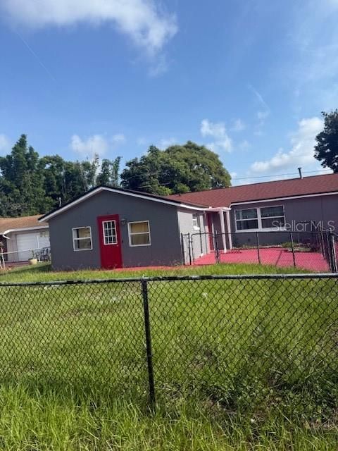 For Rent: $2,650 (4 beds, 2 baths, 1432 Square Feet)