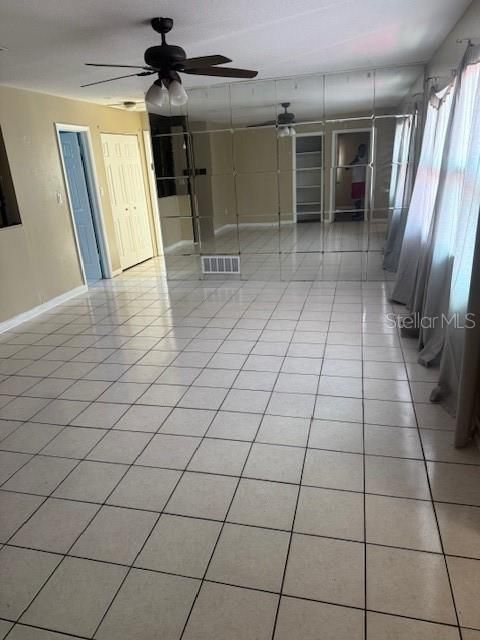 For Rent: $2,650 (4 beds, 2 baths, 1432 Square Feet)