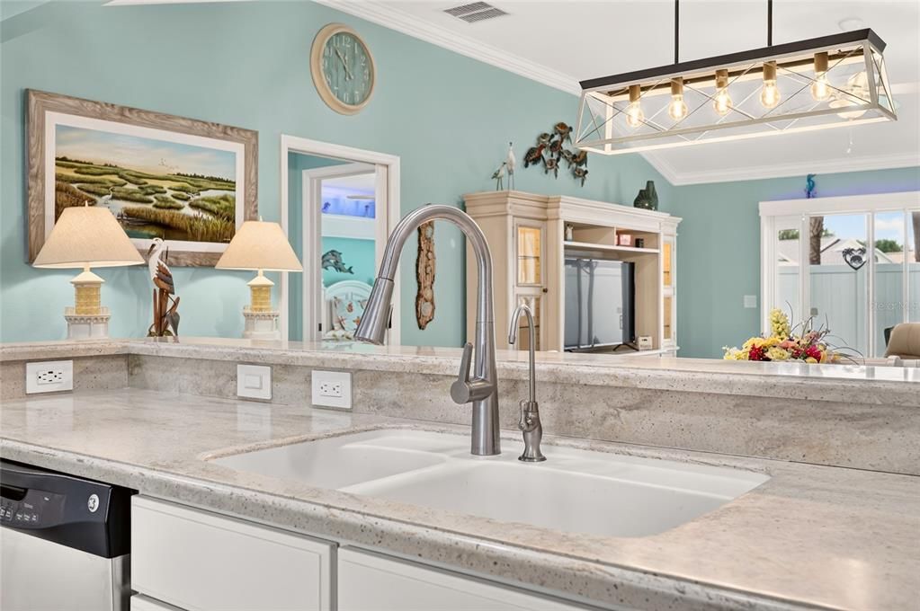 Active With Contract: $449,000 (3 beds, 2 baths, 1576 Square Feet)