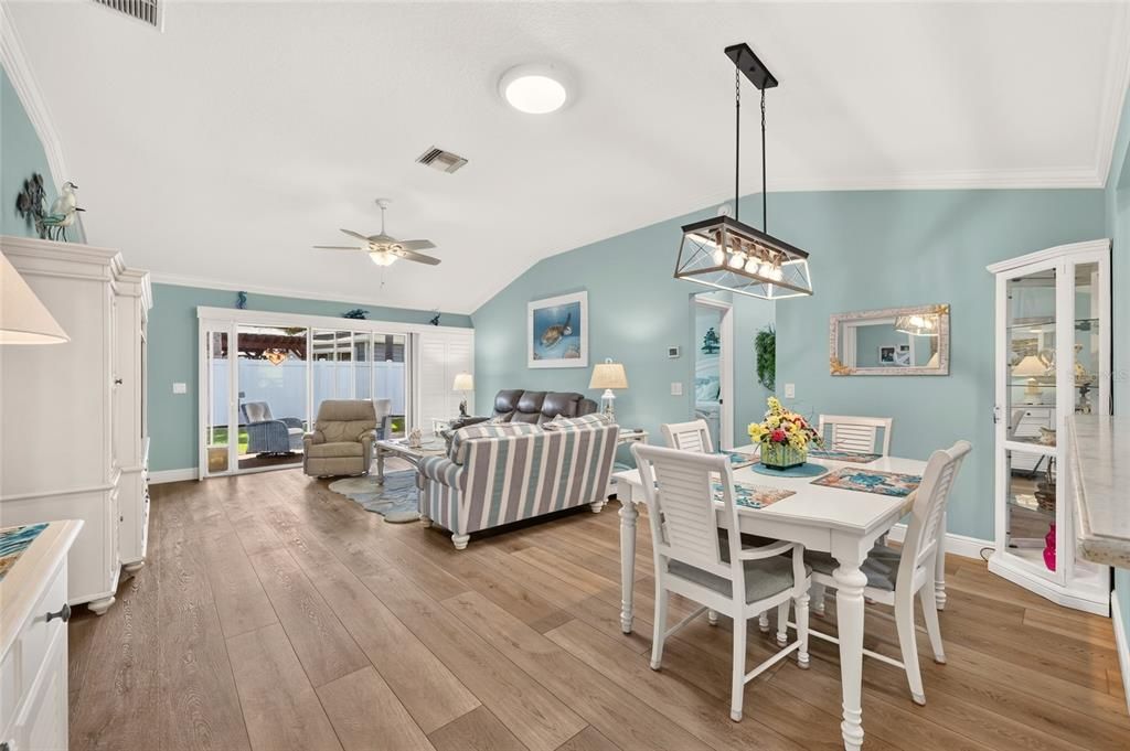Active With Contract: $449,000 (3 beds, 2 baths, 1576 Square Feet)