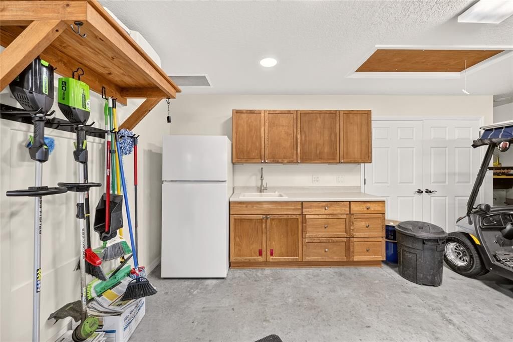 Active With Contract: $449,000 (3 beds, 2 baths, 1576 Square Feet)