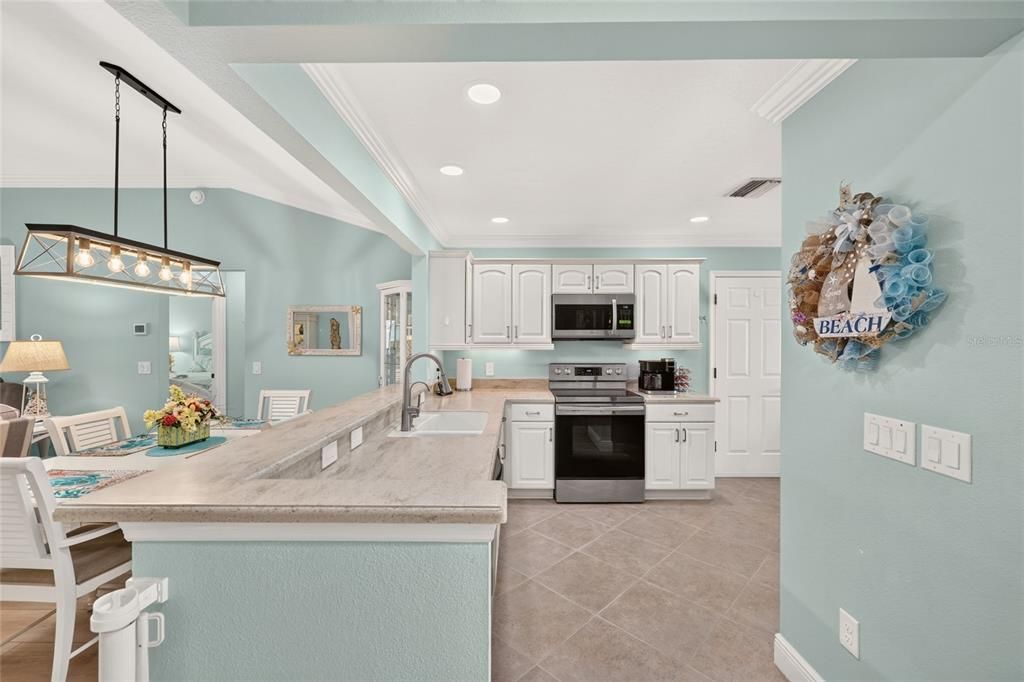 Active With Contract: $449,000 (3 beds, 2 baths, 1576 Square Feet)