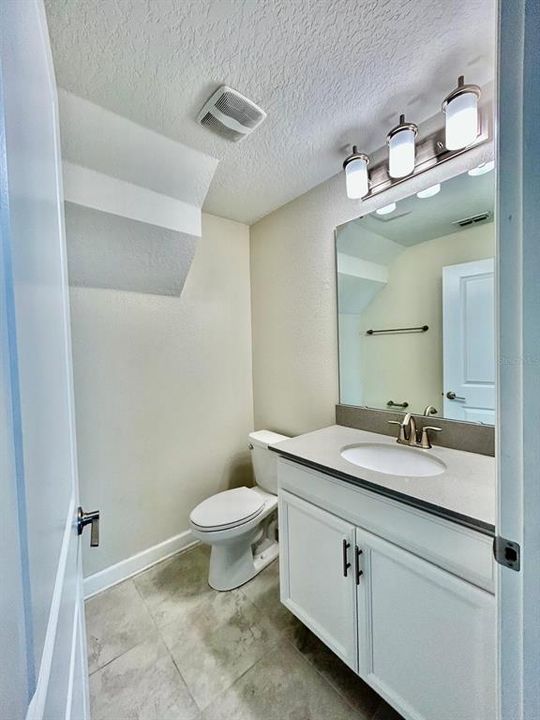 For Rent: $2,600 (4 beds, 3 baths, 1861 Square Feet)