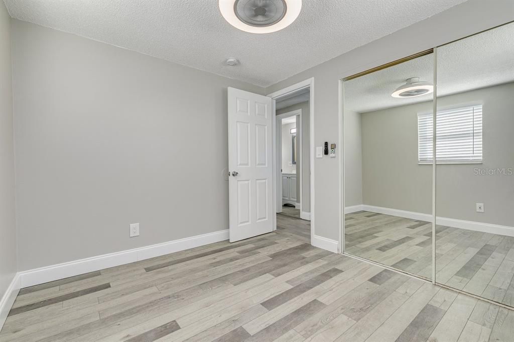 For Rent: $1,700 (2 beds, 1 baths, 650 Square Feet)