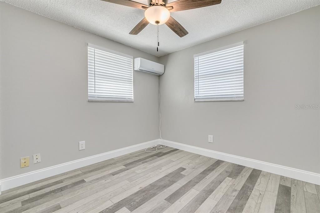 For Rent: $1,700 (2 beds, 1 baths, 650 Square Feet)