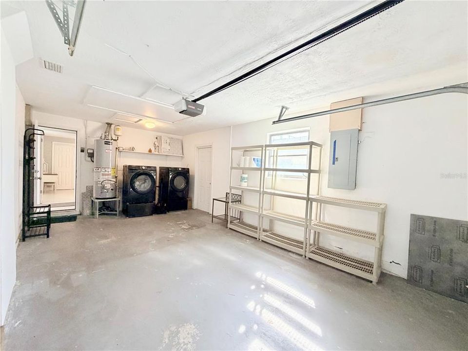 For Rent: $4,350 (3 beds, 2 baths, 1930 Square Feet)