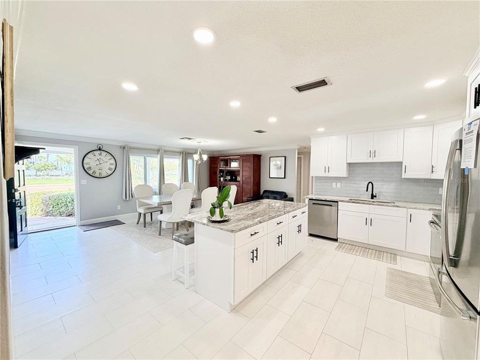 For Rent: $4,350 (3 beds, 2 baths, 1930 Square Feet)