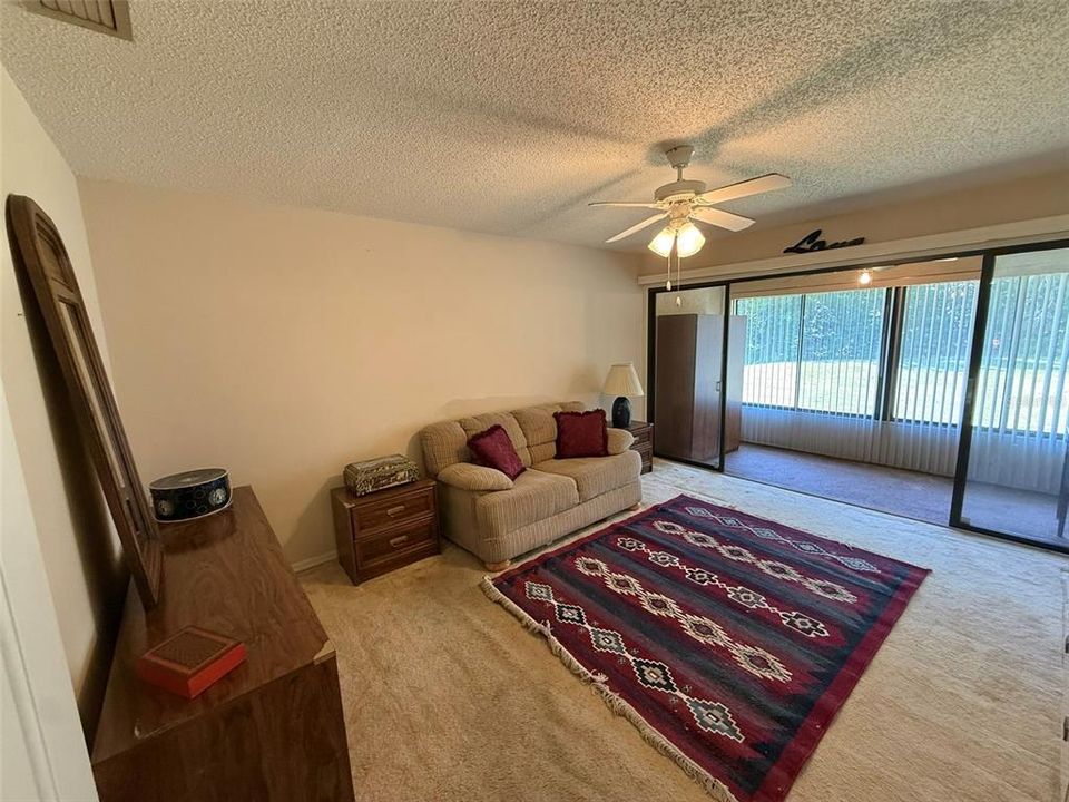 For Sale: $199,900 (2 beds, 2 baths, 1481 Square Feet)