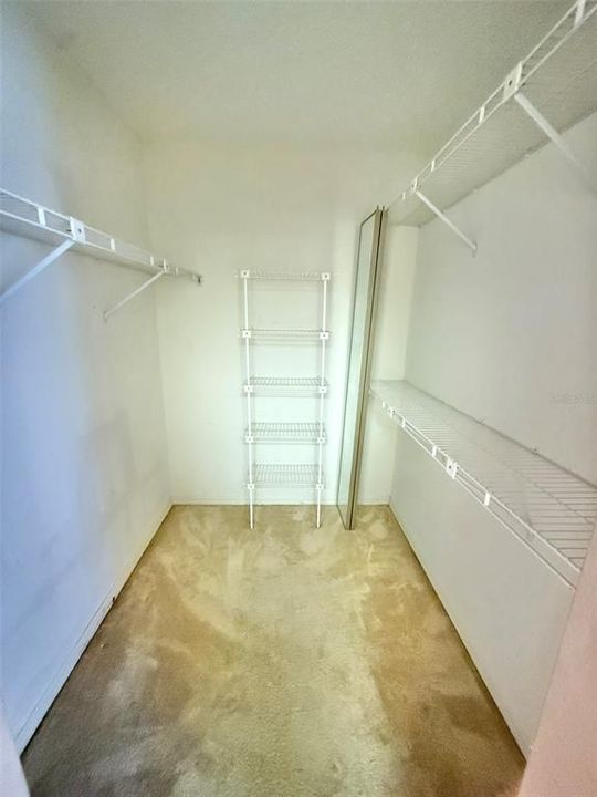 For Sale: $199,900 (2 beds, 2 baths, 1481 Square Feet)