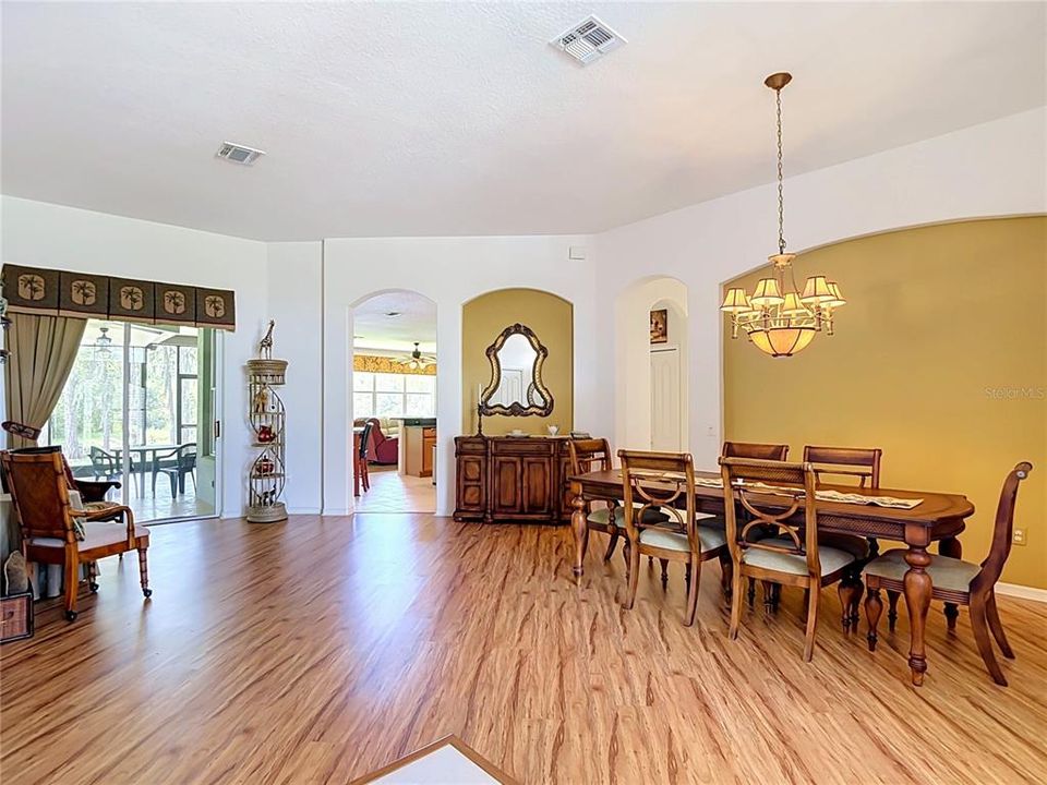 En Venta: $509,000 (2 camas, 2 baños, 2088 Pies cuadrados)