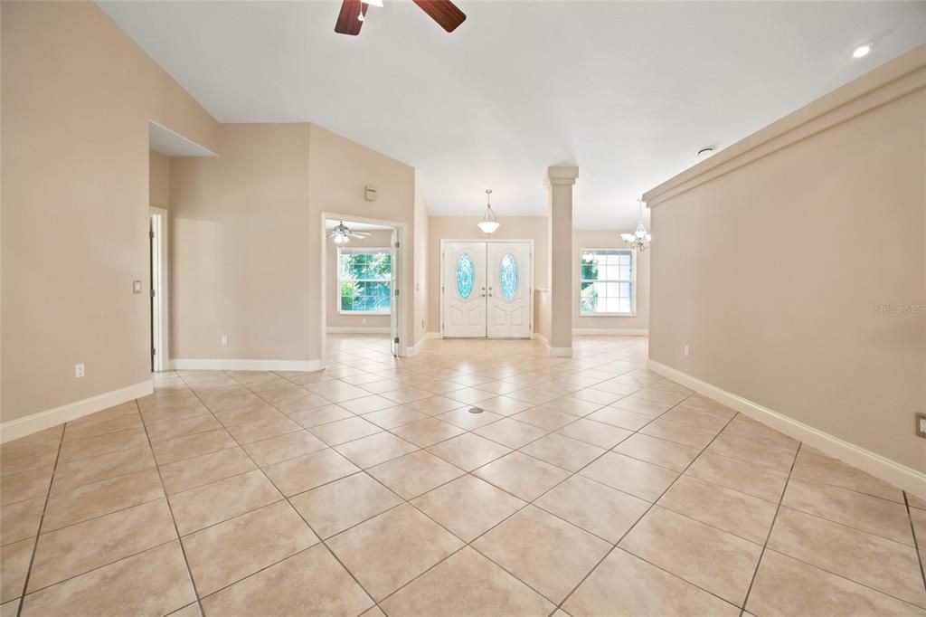 For Sale: $776,000 (3 beds, 3 baths, 2805 Square Feet)