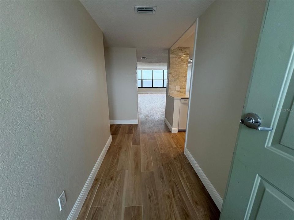 For Rent: $3,200 (2 beds, 2 baths, 1180 Square Feet)