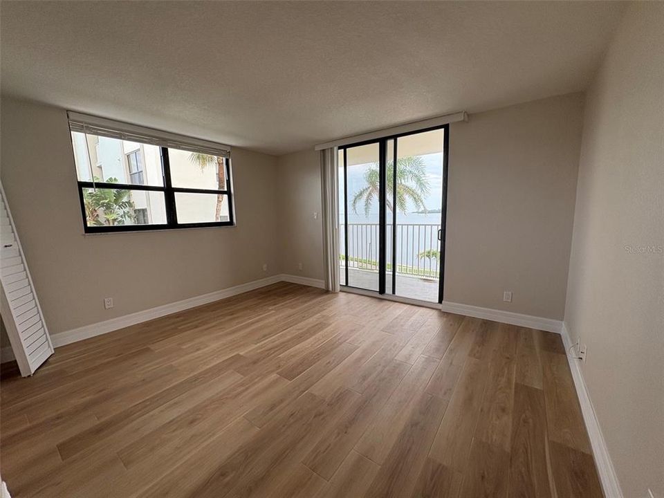 For Rent: $3,200 (2 beds, 2 baths, 1180 Square Feet)