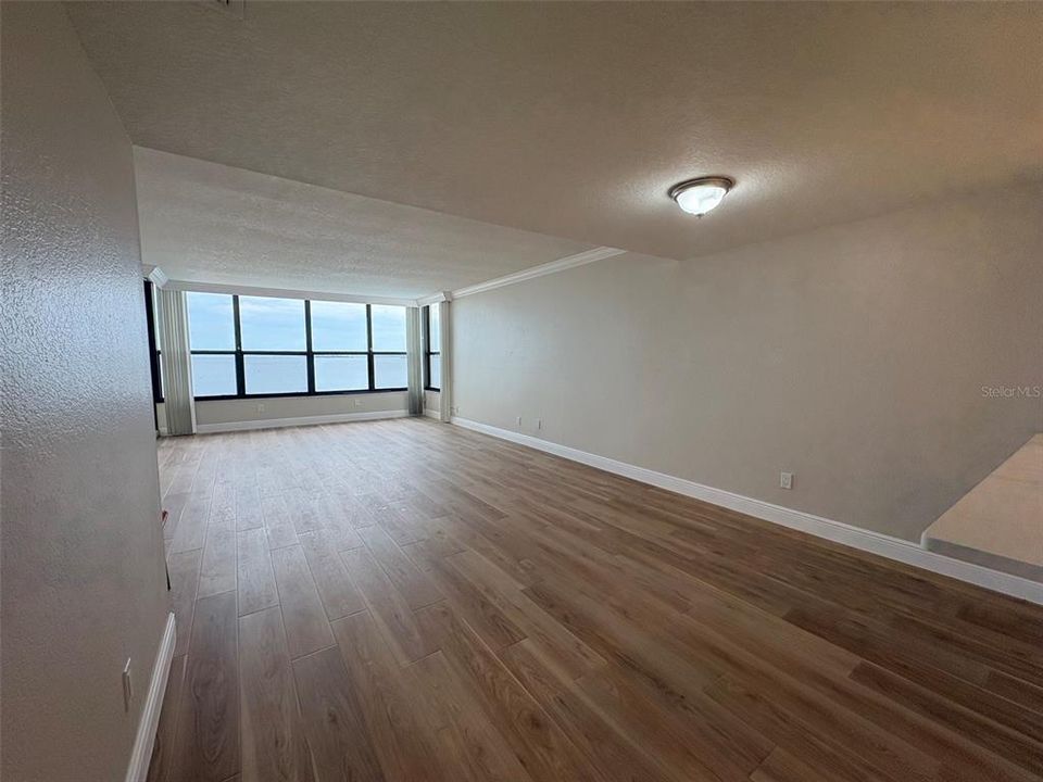 For Rent: $3,200 (2 beds, 2 baths, 1180 Square Feet)
